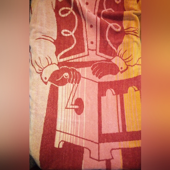 Organ Grinder Bath Towel Large 64x30 1/2 Christmas Gift - Picture 5 of 9